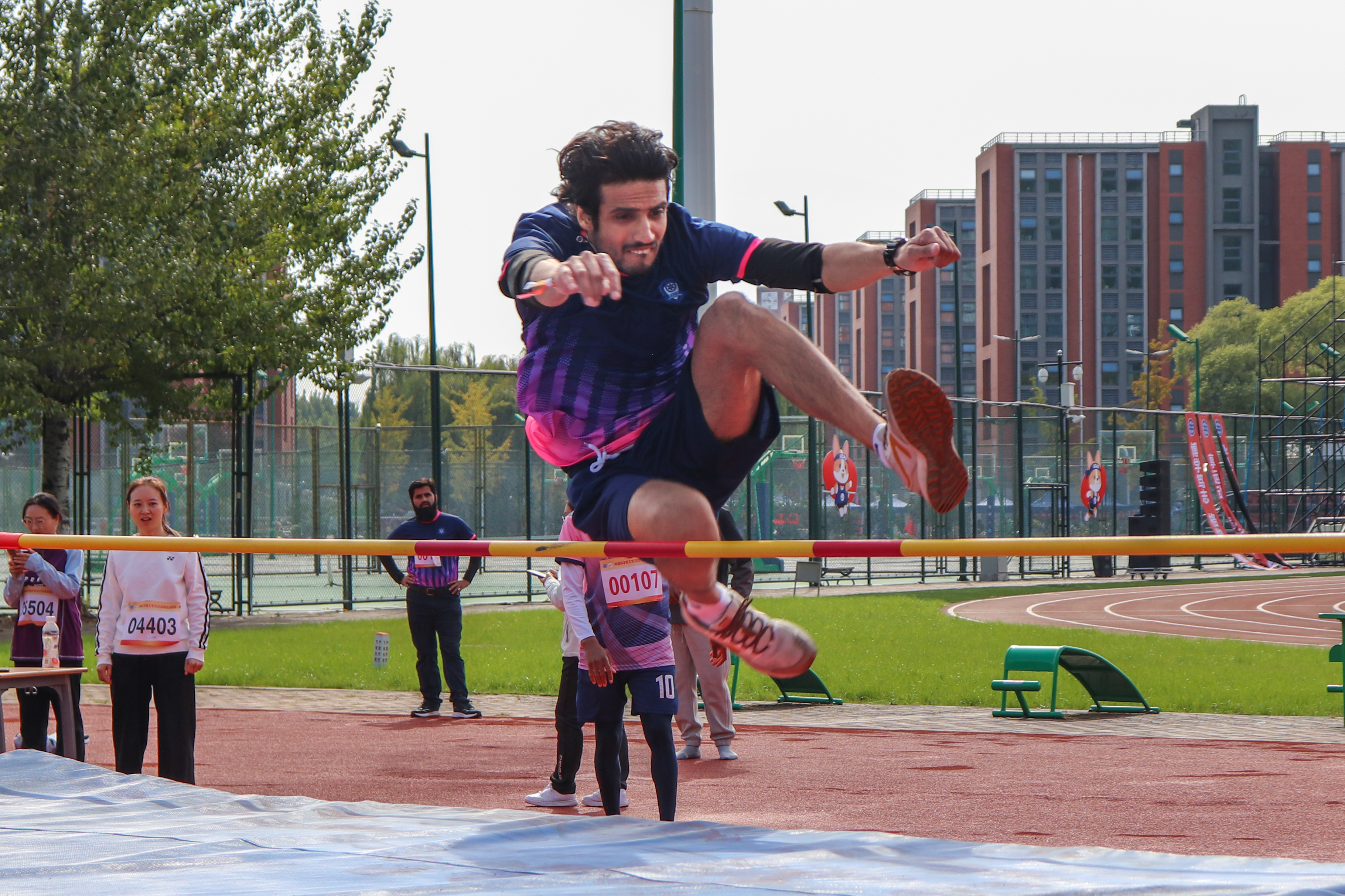 跳高 刘校伶 (2).jpg